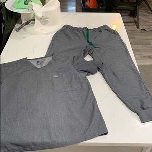 Men’s Grey Figs scrub set - size M